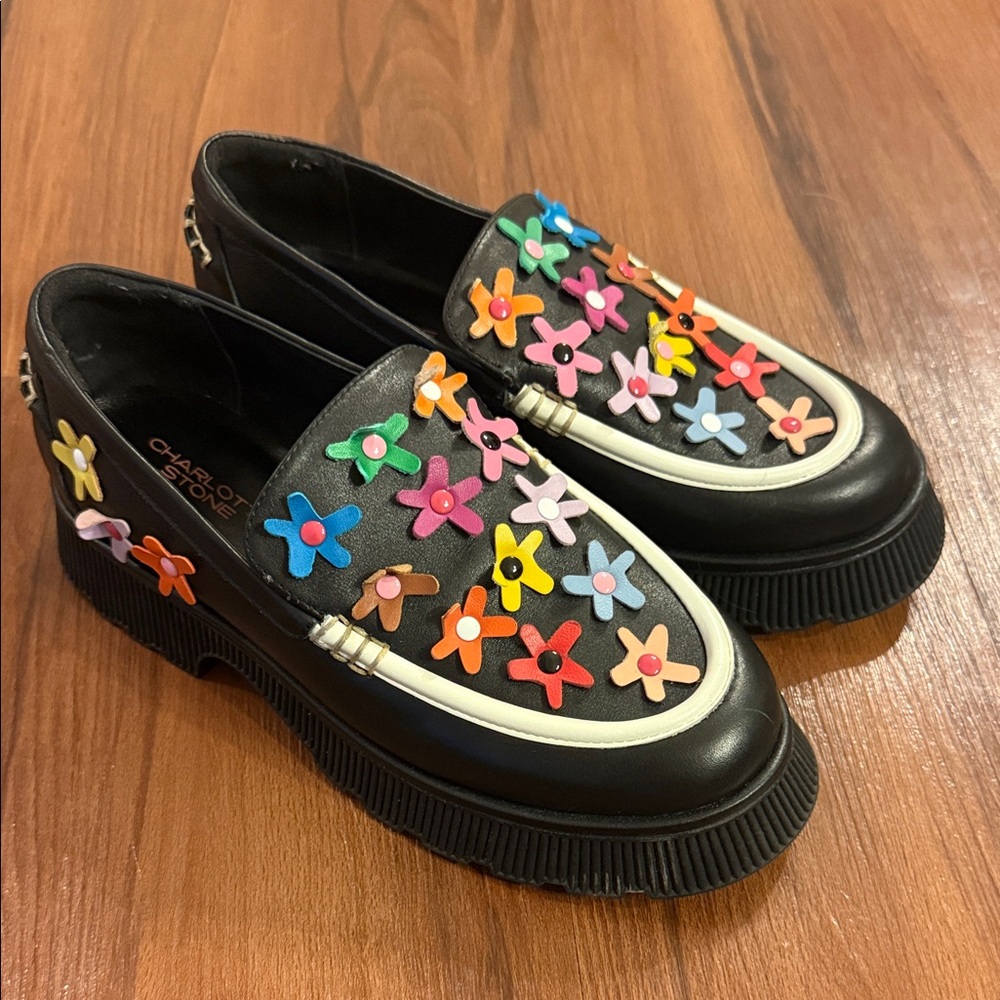 Charlotte Stone Black Loafers with Multicolor Floral Accents women’s size 9.
